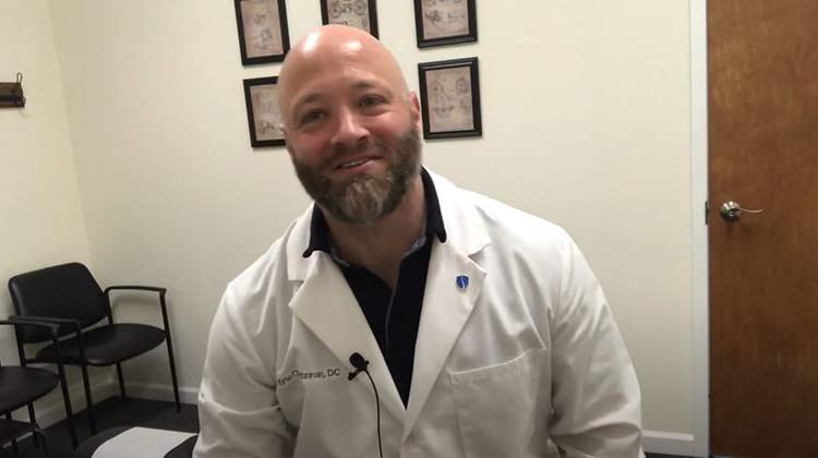 Chiropractor Fanwood NJ Eric Chludzinski Neck Pain in Office